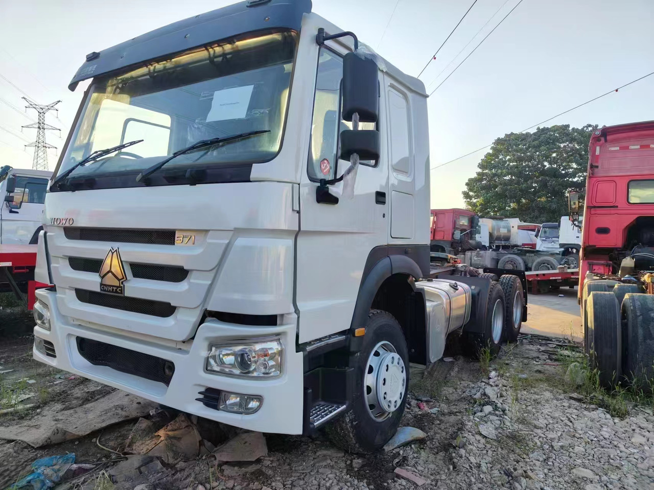 SINOTRUK HOWO 371 CLICK HERE FOR DISCOUNT - 트랙터 유닛 : 사진 2 SINOTRUK HOWO 371 CLICK HERE FOR DISCOUNT - 트랙터 유닛 : 사진 2