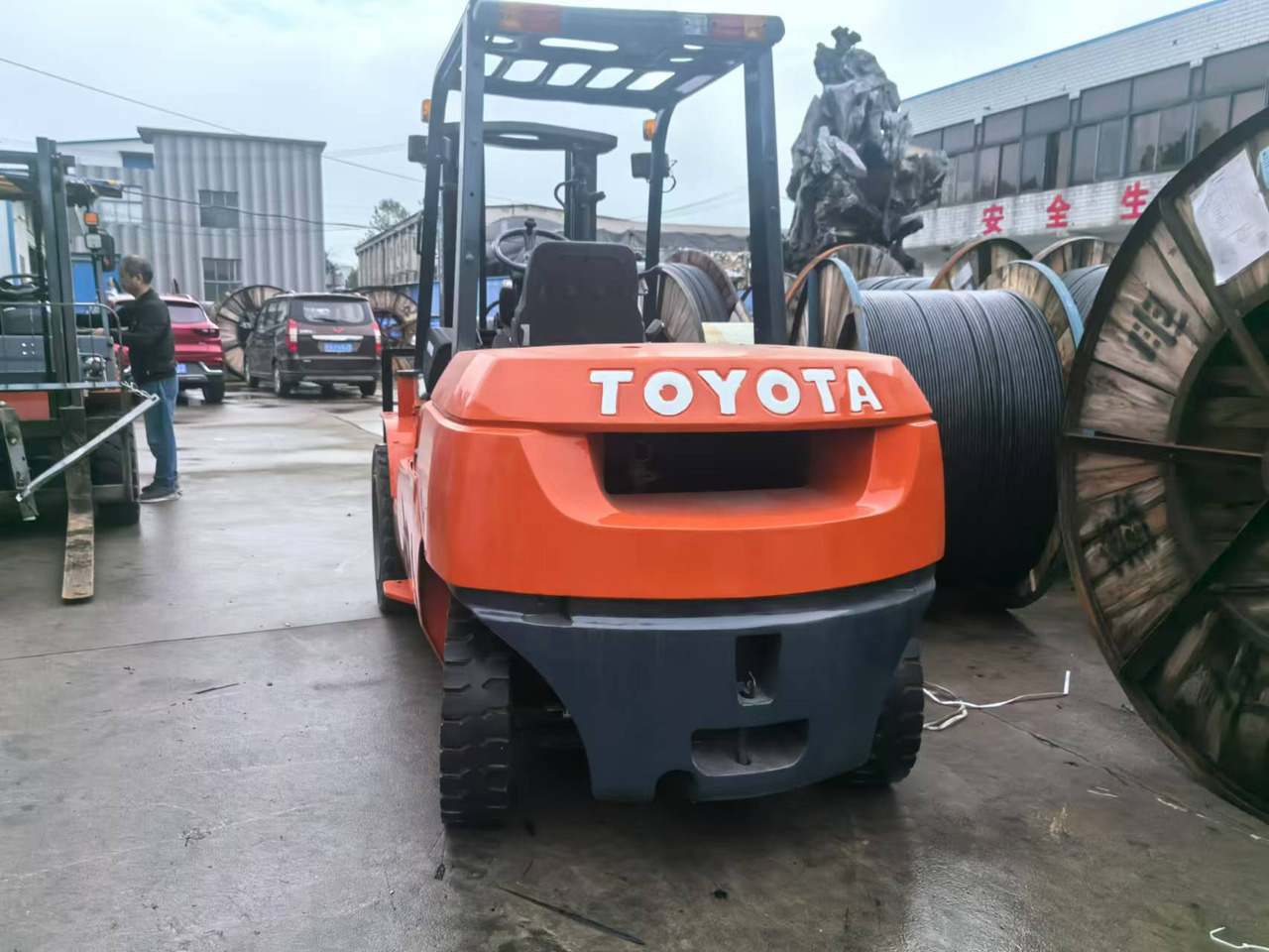TOYOTA 5ton Forklift - 디젤 지게차 : 사진 2 TOYOTA 5ton Forklift - 디젤 지게차 : 사진 2