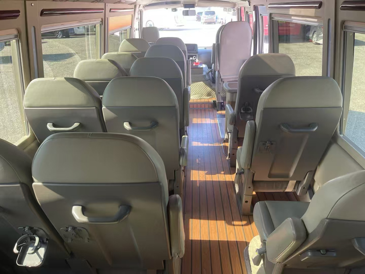 TOYOTA Mini Bus 23 Seats Click Here for Discount - 대형 버스 : 사진 5 TOYOTA Mini Bus 23 Seats Click Here for Discount - 대형 버스 : 사진 5