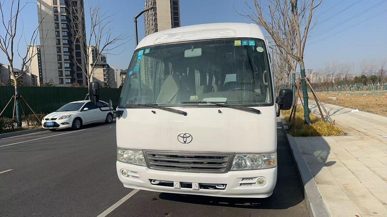 TOYOTA Mini Coach White Low Mileage - 대형 버스 : 사진 1 TOYOTA Mini Coach White Low Mileage - 대형 버스 : 사진 1