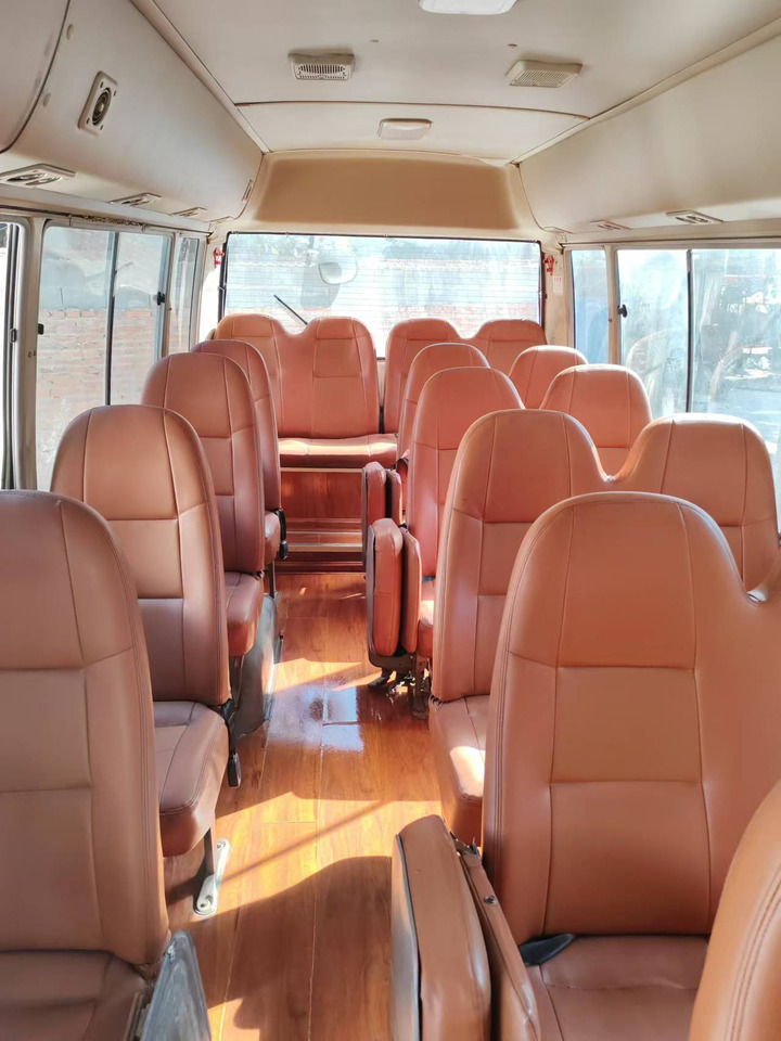 TOYOTA Whit Mini Bus Click for Discount - 대형 버스 : 사진 5 TOYOTA Whit Mini Bus Click for Discount - 대형 버스 : 사진 5