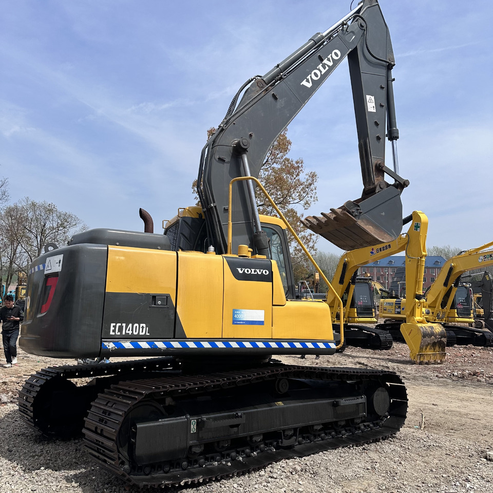 VOLVO EC140D - 크롤러 굴삭기 : 사진 1 VOLVO EC140D - 크롤러 굴삭기 : 사진 1