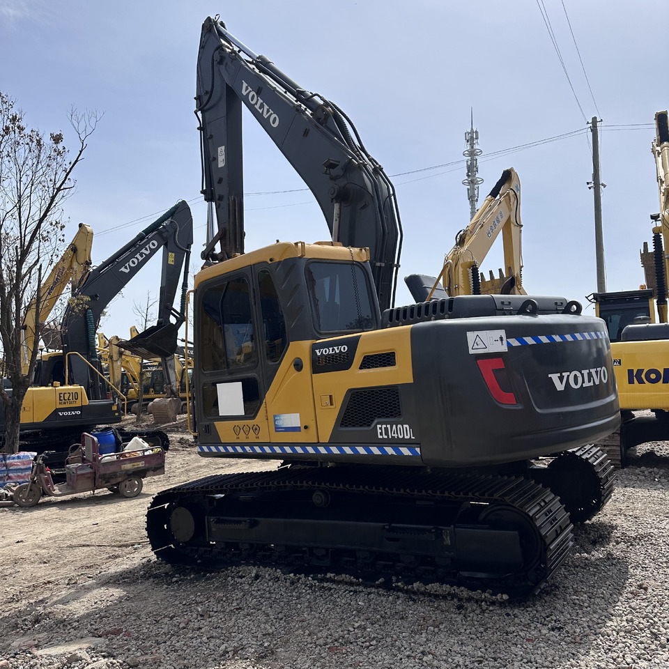 VOLVO EC140D - 크롤러 굴삭기 : 사진 2 VOLVO EC140D - 크롤러 굴삭기 : 사진 2