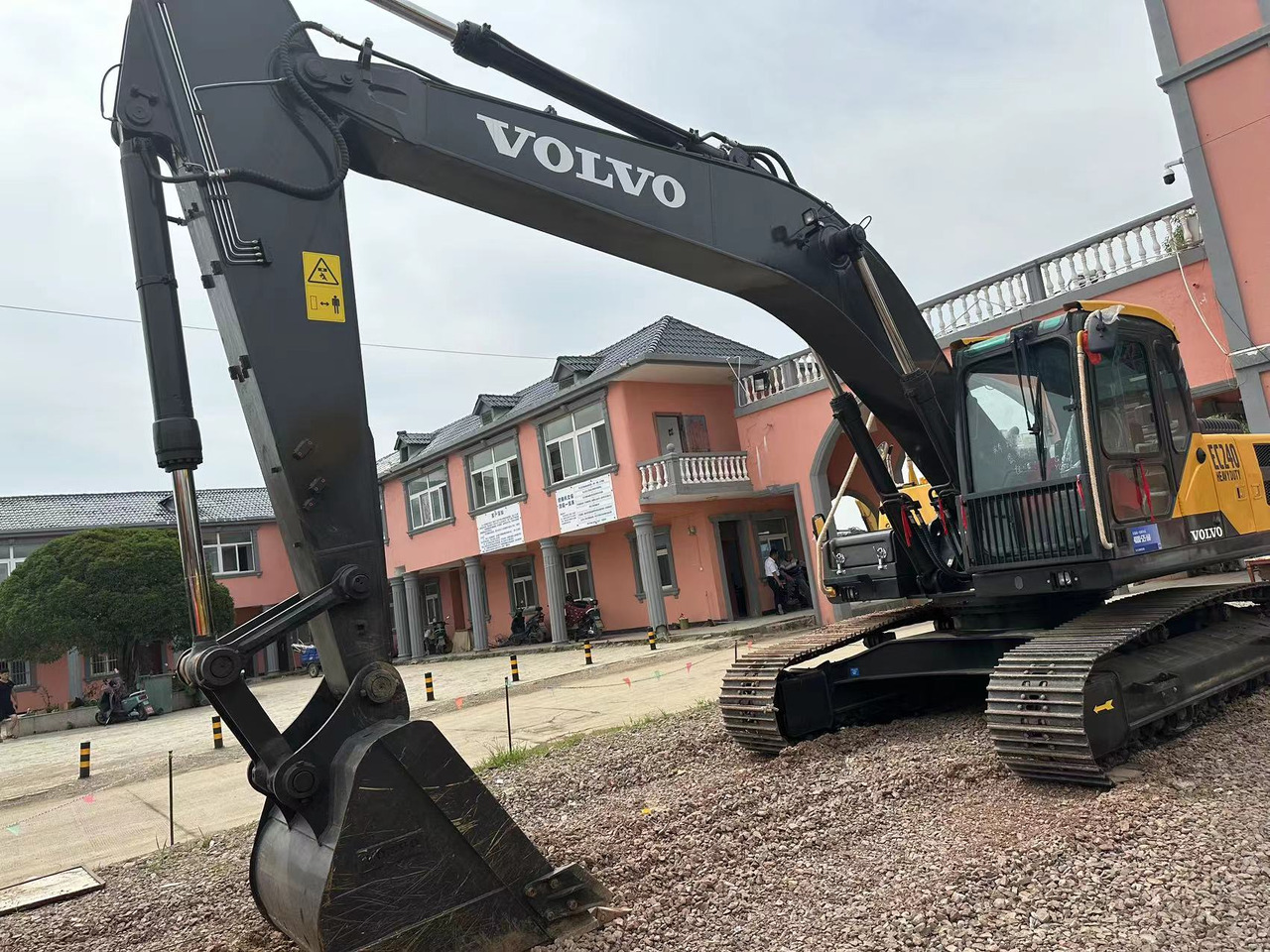 VOLVO Excavator EC240 - 굴착기 : 사진 4 VOLVO Excavator EC240 - 굴착기 : 사진 4