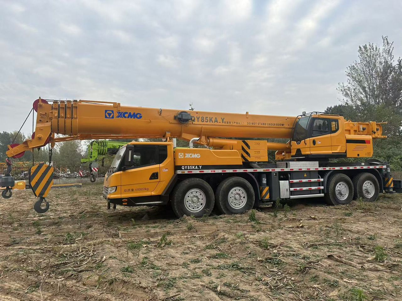 XCMG Crane QY85KAY - 전천후 지형 크레인 : 사진 1 XCMG Crane QY85KAY - 전천후 지형 크레인 : 사진 1