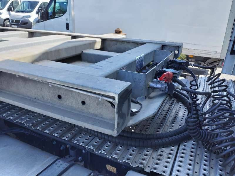 Semi-remorque 3 Essieux 38 TONNES CHARIOT COULISSANT - 컨테이너 운반 장치/ 스와프 보디 세미 트레일러 : 사진 3 Semi-remorque 3 Essieux 38 TONNES CHARIOT COULISSANT - 컨테이너 운반 장치/ 스와프 보디 세미 트레일러 : 사진 3