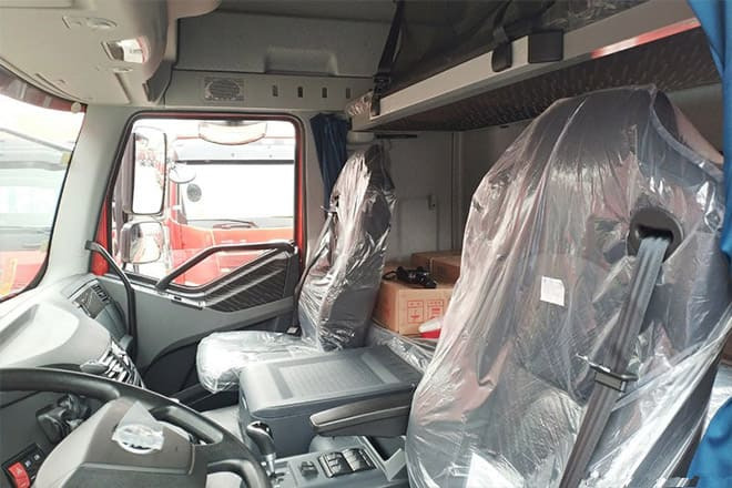 FAW New Faw J6P 420 Trucks for Sale in Cameroon - 트랙터 유닛 : 사진 4 FAW New Faw J6P 420 Trucks for Sale in Cameroon - 트랙터 유닛 : 사진 4