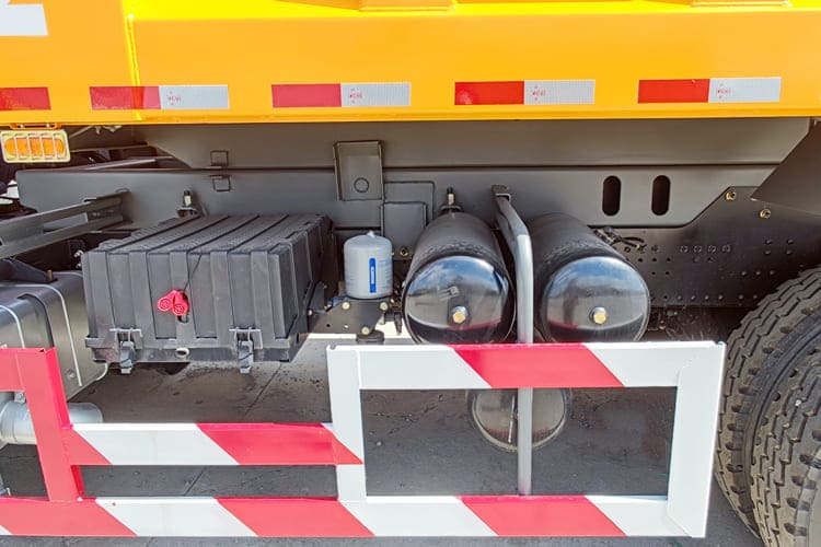 SHACMAN F2000 Shacman Truck for sale in Tanzania - 덤프트럭 : 사진 3 SHACMAN F2000 Shacman Truck for sale in Tanzania - 덤프트럭 : 사진 3