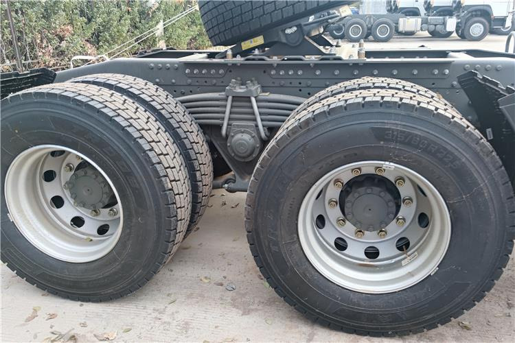 SINOTRUK Howo 380 hp 6x4 Truck Heafd for Sale In Nigeria Lagos - 트랙터 유닛 : 사진 3 SINOTRUK Howo 380 hp 6x4 Truck Heafd for Sale In Nigeria Lagos - 트랙터 유닛 : 사진 3