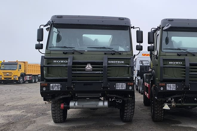 SINOTRUK Howo 4X2 Small Fuel Tanker Truck for Sale in Zambia - 유조트럭 : 사진 3 SINOTRUK Howo 4X2 Small Fuel Tanker Truck for Sale in Zambia - 유조트럭 : 사진 3