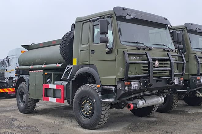 SINOTRUK Howo 4X2 Small Fuel Tanker Truck for Sale in Zambia - 유조트럭 : 사진 4 SINOTRUK Howo 4X2 Small Fuel Tanker Truck for Sale in Zambia - 유조트럭 : 사진 4