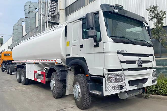 SINOTRUK Howo Stainless Steel Fuel Tanks for Trucks for Sale in Paraguay - 유조트럭 : 사진 1 SINOTRUK Howo Stainless Steel Fuel Tanks for Trucks for Sale in Paraguay - 유조트럭 : 사진 1
