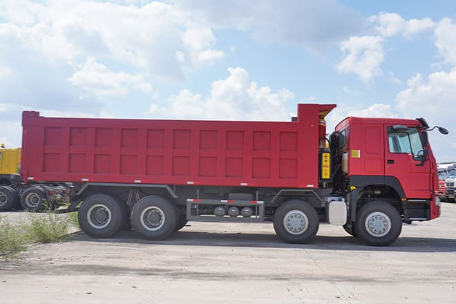 SINOTRUK Sinotruk Howo 8x4 Dump Truck for Sale in Cameroon - 덤프트럭 : 사진 4 SINOTRUK Sinotruk Howo 8x4 Dump Truck for Sale in Cameroon - 덤프트럭 : 사진 4
