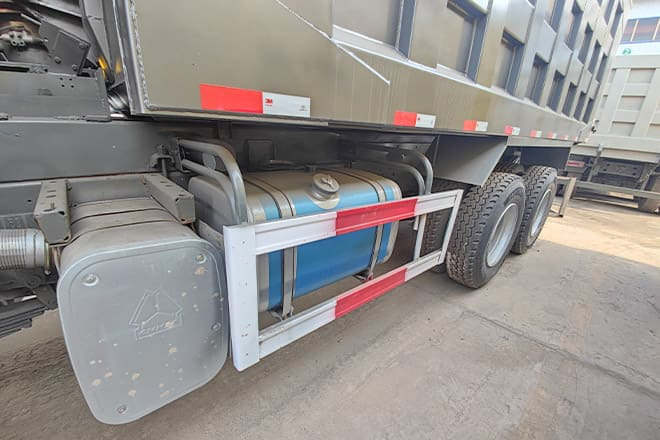 SINOTRUK Used Howo 10 Wheeler Tipper Truck Price for Sale in Nigeria - 덤프트럭 : 사진 4 SINOTRUK Used Howo 10 Wheeler Tipper Truck Price for Sale in Nigeria - 덤프트럭 : 사진 4