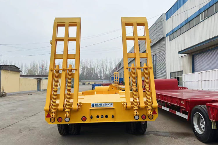TITAN 2 Axle Low Bed Trailer for Sale in Guyana - 저하대 세미 트레일러 : 사진 2 TITAN 2 Axle Low Bed Trailer for Sale in Guyana - 저하대 세미 트레일러 : 사진 2