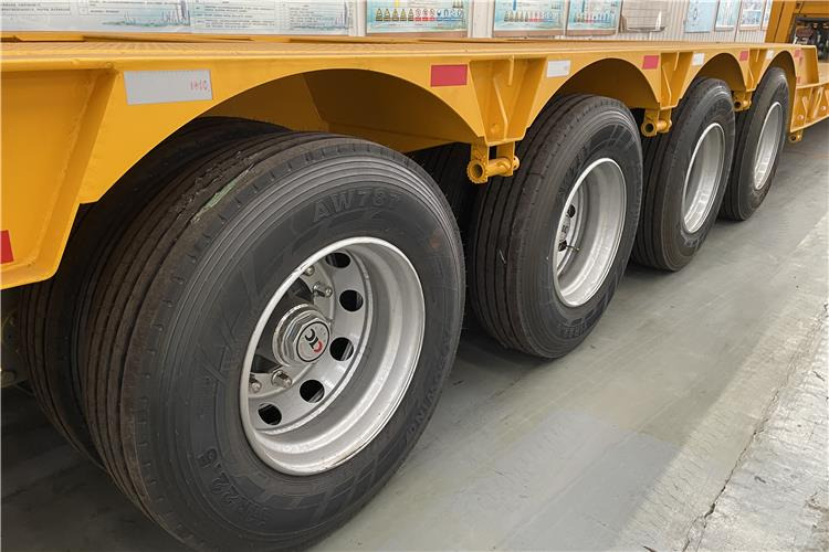 TITAN 4 Line 8 Axle Removable Gooseneck Trailer for Sale In Nigeria Lagos - 저하대 세미 트레일러 : 사진 3 TITAN 4 Line 8 Axle Removable Gooseneck Trailer for Sale In Nigeria Lagos - 저하대 세미 트레일러 : 사진 3