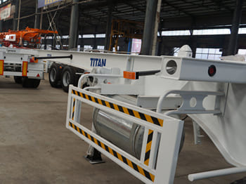 TITAN Shipping Container Trailer for Sale in Ghana - 새시 세미 트레일러 : 사진 2 TITAN Shipping Container Trailer for Sale in Ghana - 새시 세미 트레일러 : 사진 2