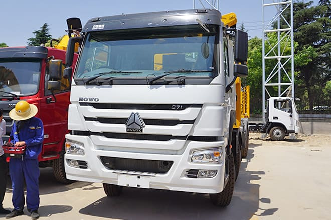 XCMG 20Ft Container Side Lift Truck for Sale in Guyana - 컨테이너 운반 장치/ 스와프 보디 트럭 : 사진 4 XCMG 20Ft Container Side Lift Truck for Sale in Guyana - 컨테이너 운반 장치/ 스와프 보디 트럭 : 사진 4