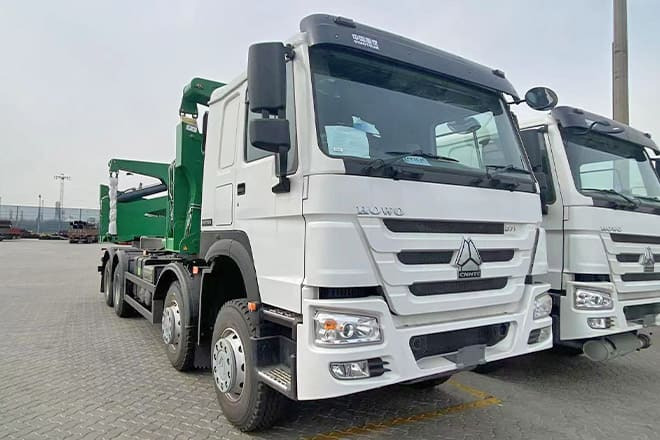 XCMG 20Ft Container Side Loader Truck for Sale in Tanzania - 컨테이너 운반 장치/ 스와프 보디 트럭 : 사진 2 XCMG 20Ft Container Side Loader Truck for Sale in Tanzania - 컨테이너 운반 장치/ 스와프 보디 트럭 : 사진 2