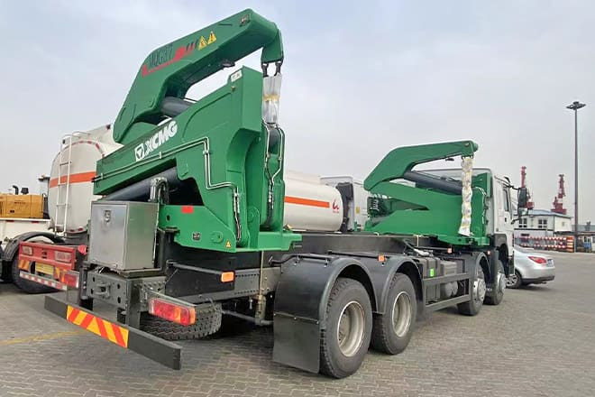 XCMG 20Ft Container Side Loader Truck for Sale in Tanzania - 컨테이너 운반 장치/ 스와프 보디 트럭 : 사진 1 XCMG 20Ft Container Side Loader Truck for Sale in Tanzania - 컨테이너 운반 장치/ 스와프 보디 트럭 : 사진 1