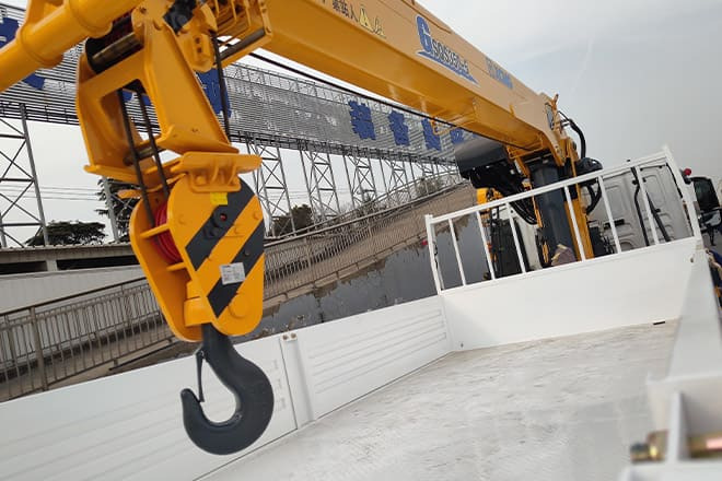 XCMG Truck Mounted Crane for Sale in Algeria - 크레인 트럭 : 사진 4 XCMG Truck Mounted Crane for Sale in Algeria - 크레인 트럭 : 사진 4
