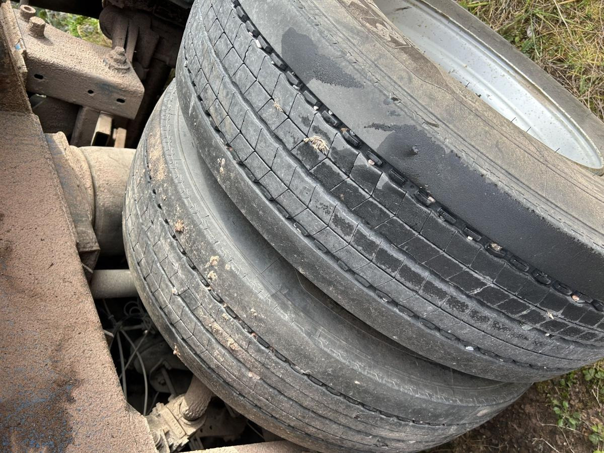 목재 세미 트레일러 Diebolt grue avec grappin rotatif : 사진 23