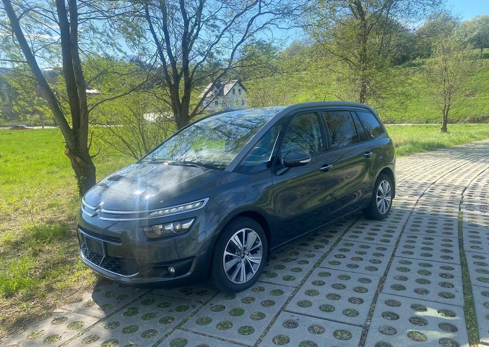 Citroën C4 Grand Picasso BlueHDi 120 EAT6 Selection - 소형 버스, 승합차 : 사진 5 Citroën C4 Grand Picasso BlueHDi 120 EAT6 Selection - 소형 버스, 승합차 : 사진 5