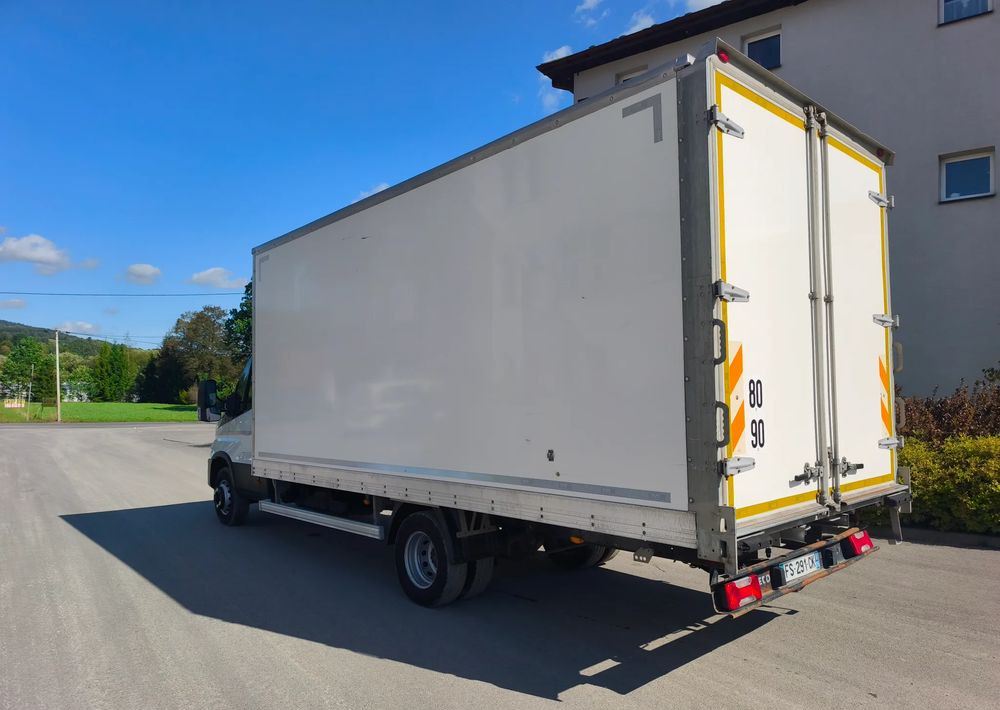 Iveco DAILY 70C18 rama do zabudowy 5,4M obsługa silnika nowy rozrząd - 캡 새시 트럭 : 사진 5 Iveco DAILY 70C18 rama do zabudowy 5,4M obsługa silnika nowy rozrząd - 캡 새시 트럭 : 사진 5