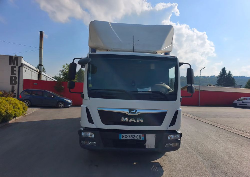 MAN TGL 12.250 kontener 6,2 , winda - 박스 트럭 : 사진 2 MAN TGL 12.250 kontener 6,2 , winda - 박스 트럭 : 사진 2