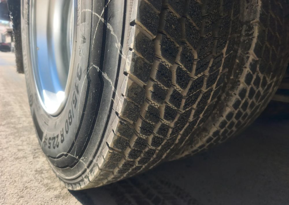 Renault GAMA D 18.320  chłodnia izoterma 19 palet - 냉동탑차 : 사진 5 Renault GAMA D 18.320  chłodnia izoterma 19 palet - 냉동탑차 : 사진 5