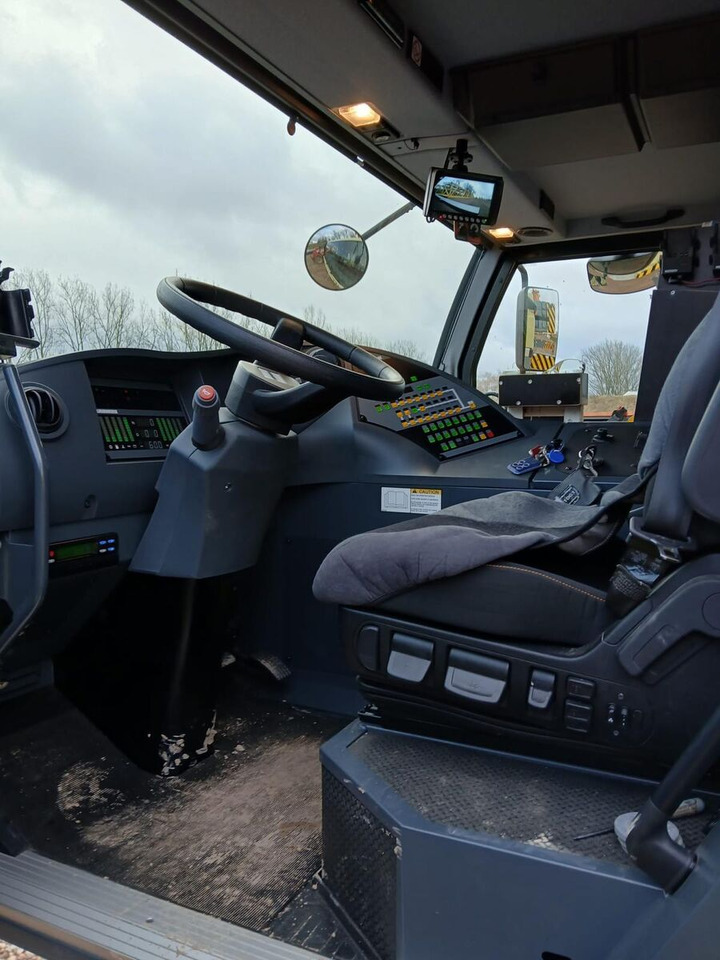 모바일 크레인 Liebherr Liebherr LTM 1300-6.3 : 사진 10 모바일 크레인 Liebherr Liebherr LTM 1300-6.3 : 사진 10