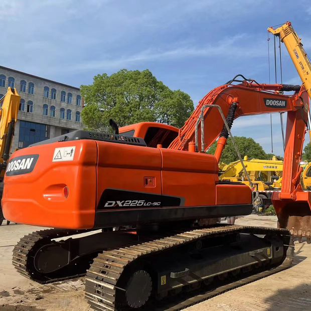 2023 Doosan DH225-9 - 크롤러 굴삭기 : 사진 1 2023 Doosan DH225-9 - 크롤러 굴삭기 : 사진 1