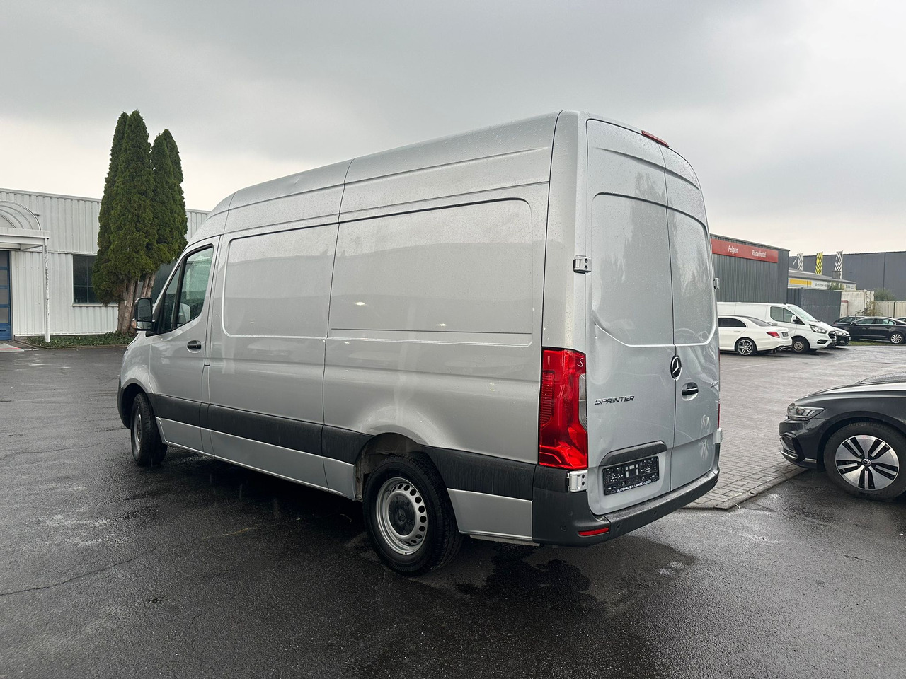 Mercedes Benz Sprinter - 패널 밴 : 사진 3 Mercedes Benz Sprinter - 패널 밴 : 사진 3