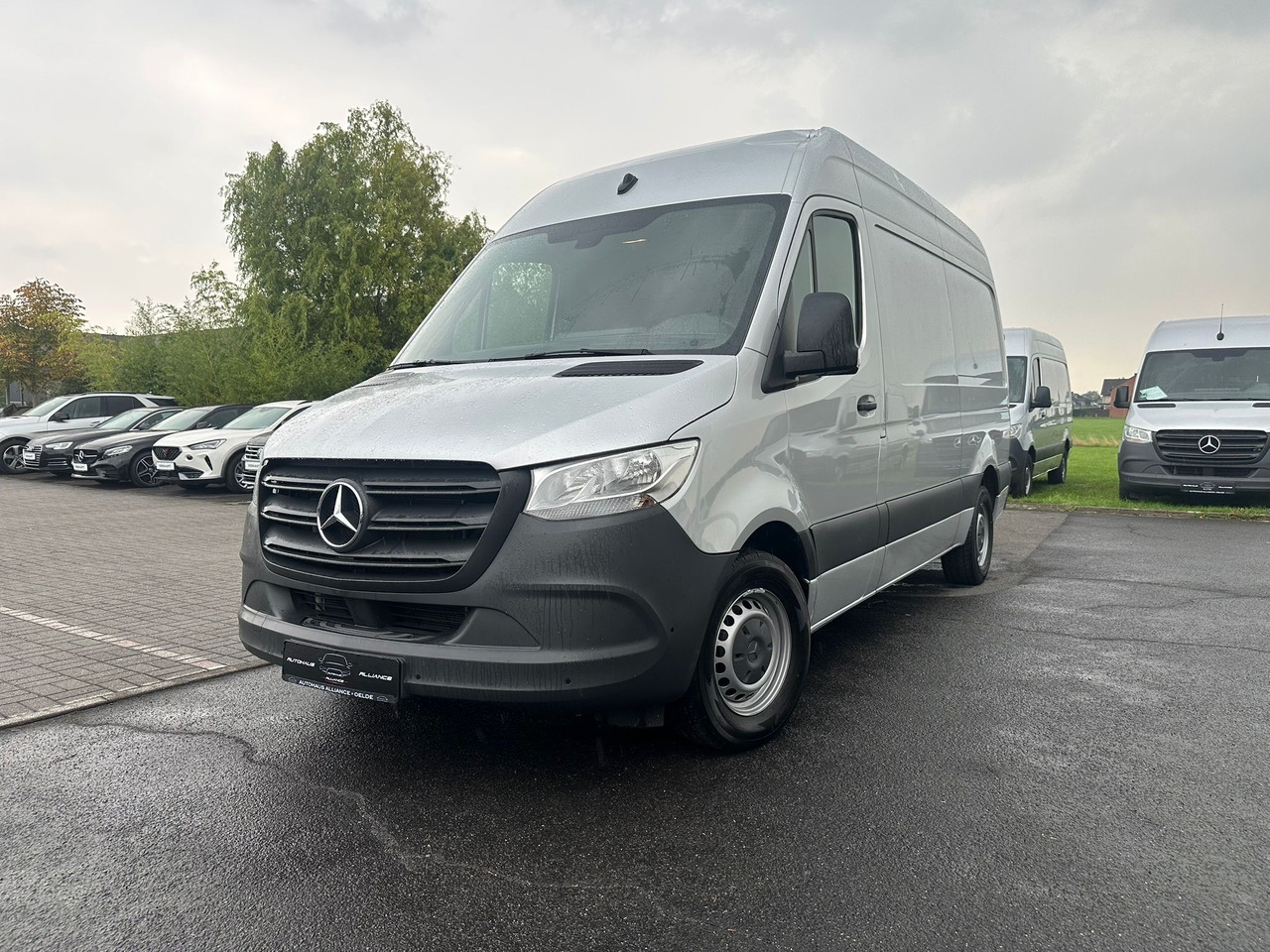 Mercedes Benz Sprinter - 패널 밴 : 사진 1 Mercedes Benz Sprinter - 패널 밴 : 사진 1