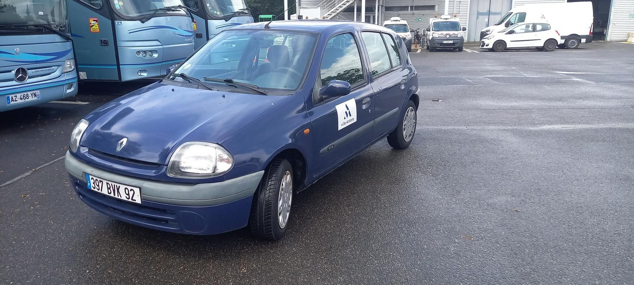 CLIO SANS CONTROLE TECHNIQUE - 차량 : 사진 1 CLIO SANS CONTROLE TECHNIQUE - 차량 : 사진 1