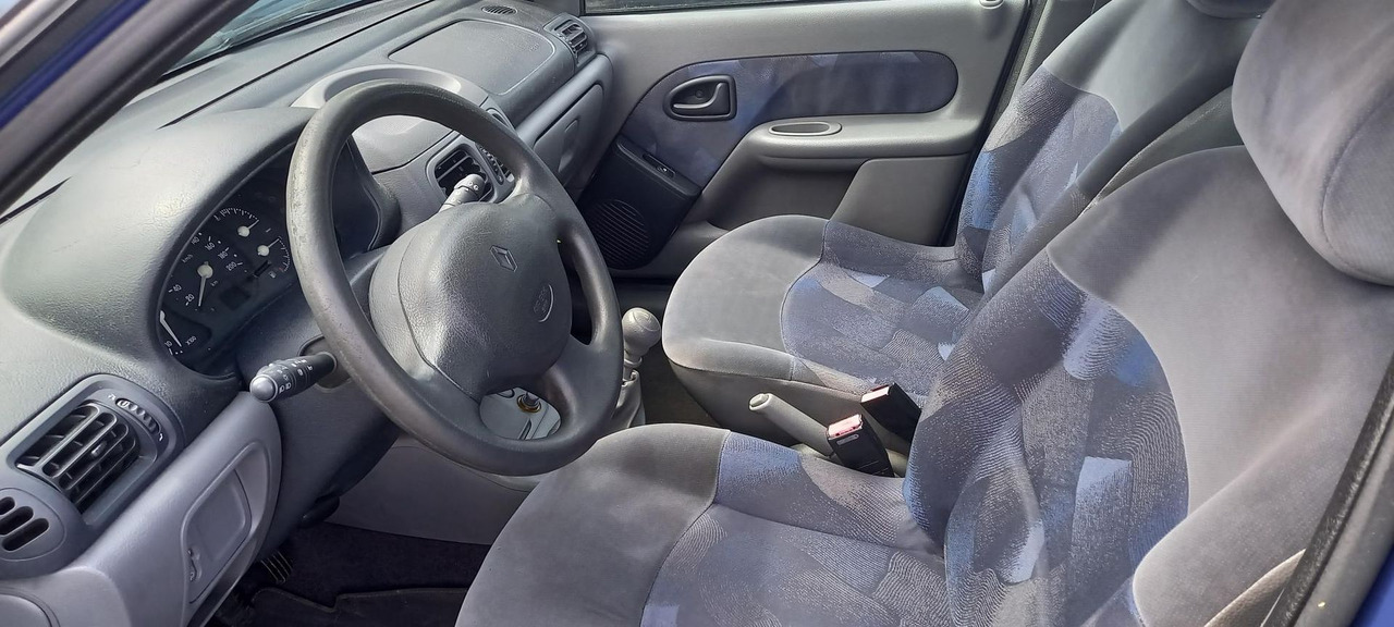 CLIO SANS CONTROLE TECHNIQUE - 차량 : 사진 5 CLIO SANS CONTROLE TECHNIQUE - 차량 : 사진 5