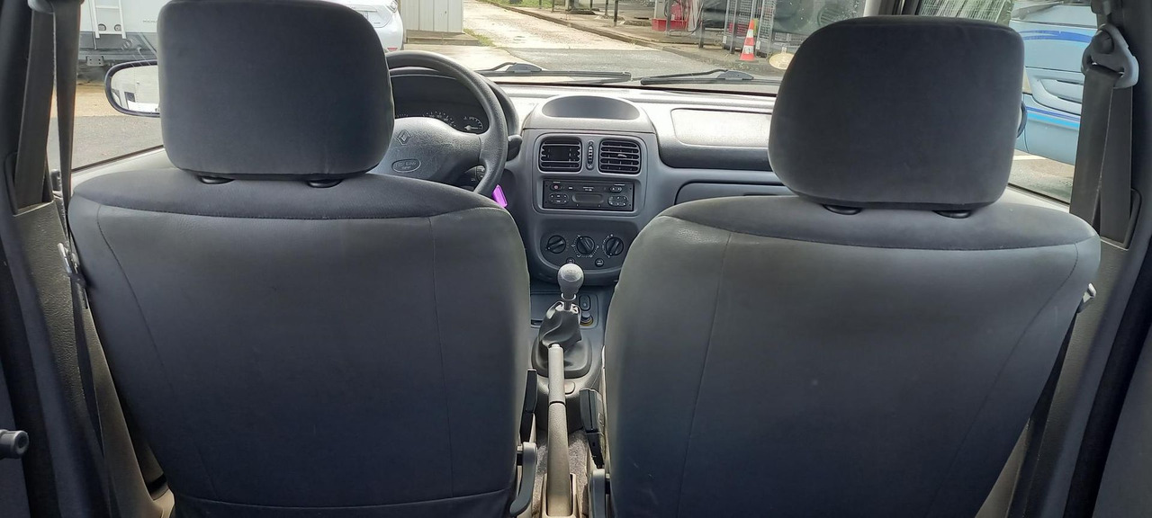 CLIO SANS CONTROLE TECHNIQUE - 차량 : 사진 3 CLIO SANS CONTROLE TECHNIQUE - 차량 : 사진 3