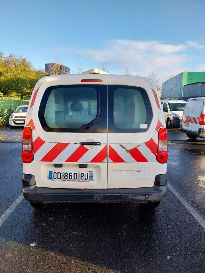 Citroën Berlingo PH2 Diesel. Contrôle technique défavorable pour défaillances majeures. VEHICULE VENDU EN L'ETAT, AUCUNE GARANTIE (il peut y avoir des problèmes mécanique non connus). - 차량 : 사진 3 Citroën Berlingo PH2 Diesel. Contrôle technique défavorable pour défaillances majeures. VEHICULE VENDU EN L'ETAT, AUCUNE GARANTIE (il peut y avoir des problèmes mécanique non connus). - 차량 : 사진 3