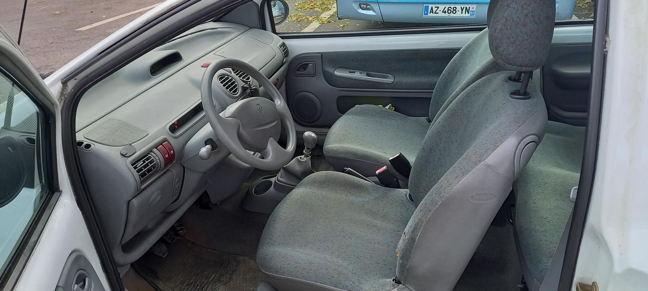 TWINGO ESSENCE (267) - 차량 : 사진 3 TWINGO ESSENCE (267) - 차량 : 사진 3