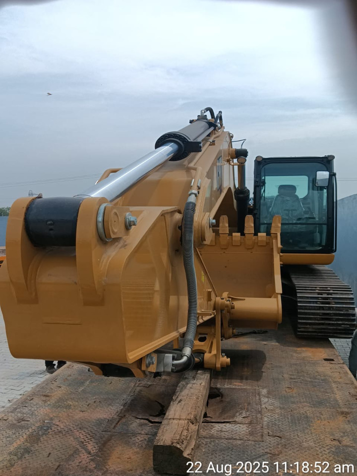 CATERPILLAR 323D3 - 굴착기 : 사진 1 CATERPILLAR 323D3 - 굴착기 : 사진 1