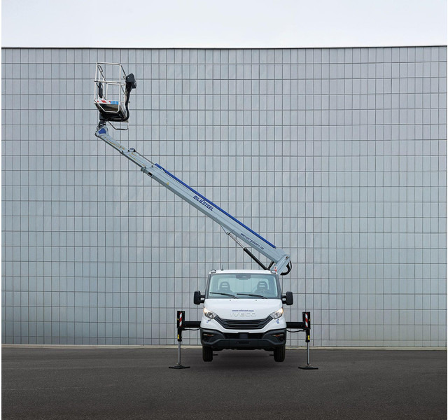 Oil & Steel Scorpion 18 Sobre IVECO DAILY 35S14 entre ejes 3750 mm - 고가작업 플랫폼 : 사진 3 Oil & Steel Scorpion 18 Sobre IVECO DAILY 35S14 entre ejes 3750 mm - 고가작업 플랫폼 : 사진 3