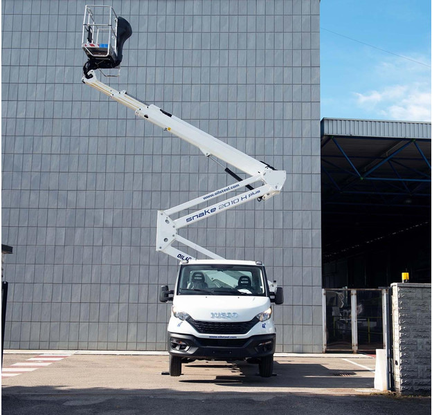 Oil & Steel Snake 2010 HE PLUS Sobre IVECO 35S14 Distancia entre ejes 3750 mm - 고가작업 플랫폼 : 사진 2 Oil & Steel Snake 2010 HE PLUS Sobre IVECO 35S14 Distancia entre ejes 3750 mm - 고가작업 플랫폼 : 사진 2