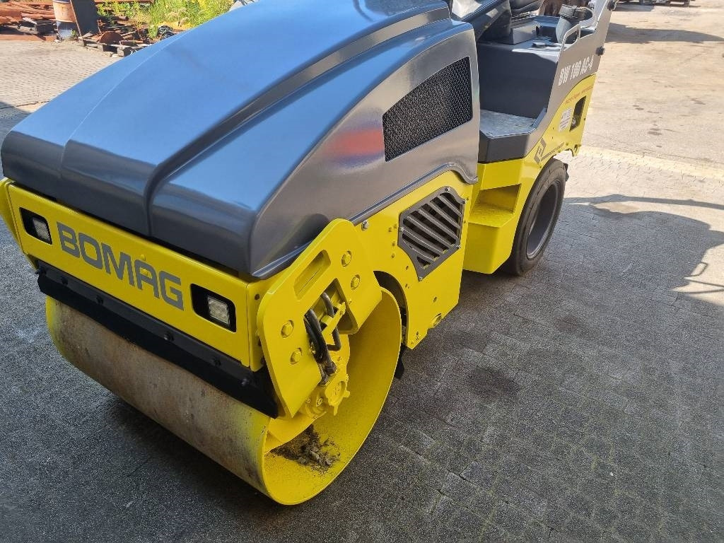 Bomag BW 100 AC-4 - 콤비네이션 롤러 : 사진 1 Bomag BW 100 AC-4 - 콤비네이션 롤러 : 사진 1