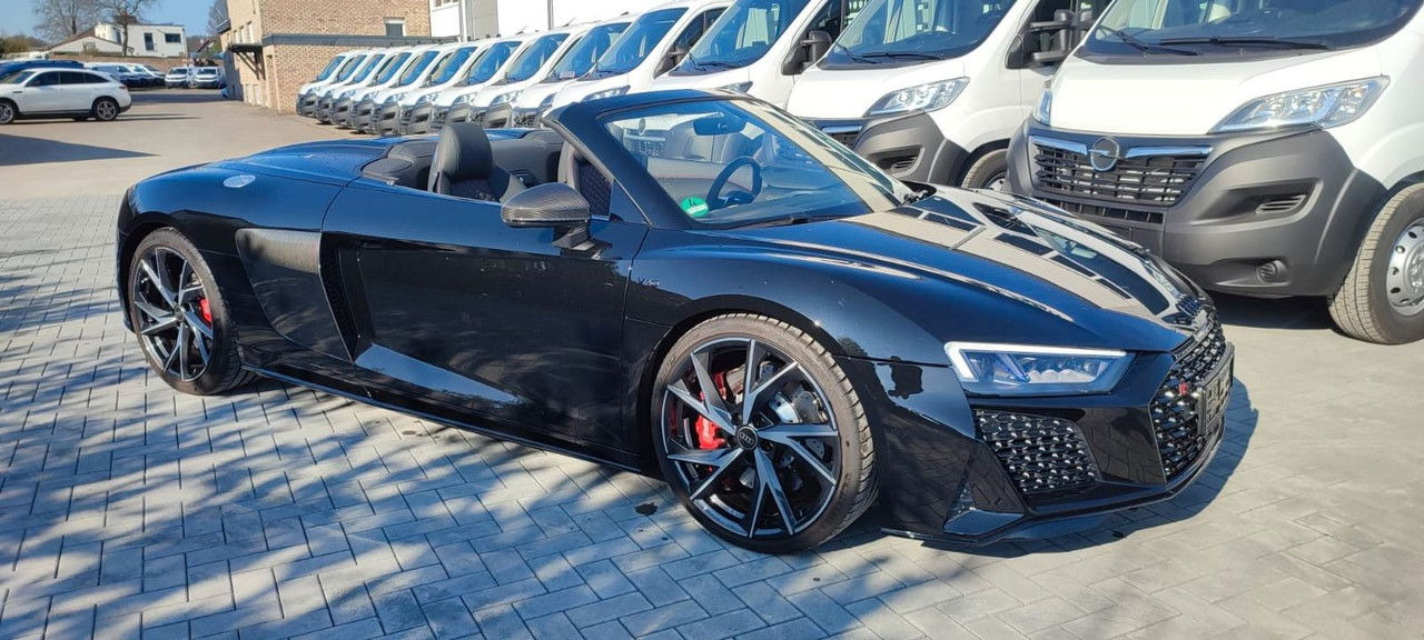 Audi R8 Spyder 5.2 FSI RWD performance - 컨버터블 : 사진 2 Audi R8 Spyder 5.2 FSI RWD performance - 컨버터블 : 사진 2