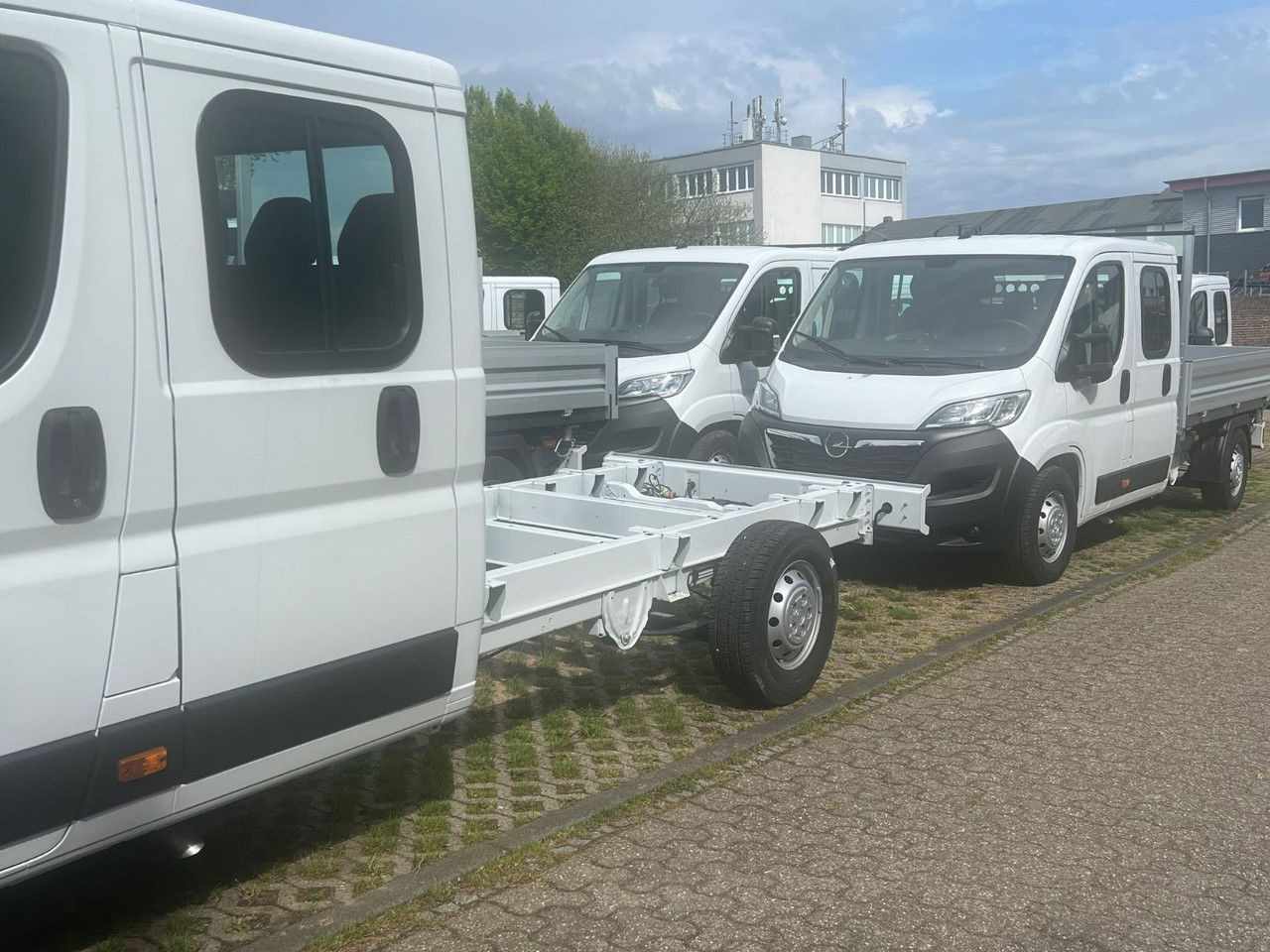 Opel Movano DoKa Kipper-Pritsche- L3H2 3,5t Edition Vermietung möglich - 덤프 밴, 콤비 밴 : 사진 2 Opel Movano DoKa Kipper-Pritsche- L3H2 3,5t Edition Vermietung möglich - 덤프 밴, 콤비 밴 : 사진 2