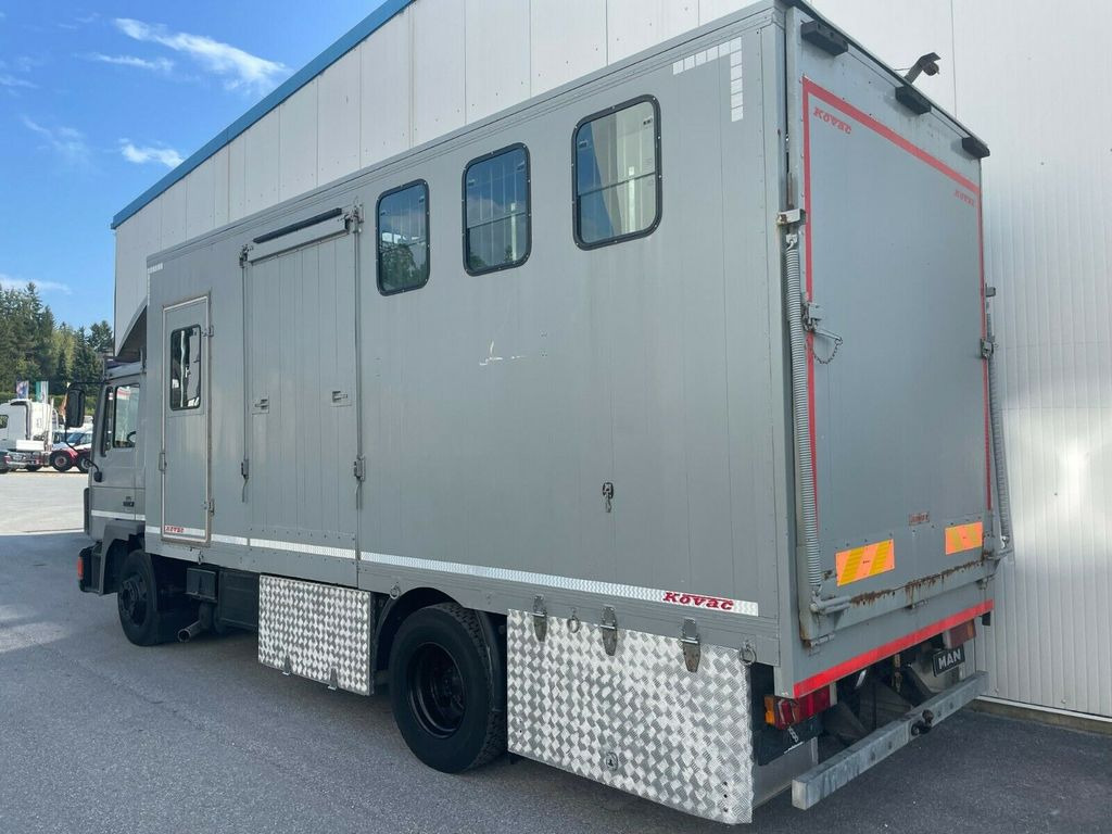 MAN 12.192 Pferdetransporter MAN 12.192 Pferdetransporter - 말 수송 트럭 : 사진 4 MAN 12.192 Pferdetransporter MAN 12.192 Pferdetransporter - 말 수송 트럭 : 사진 4