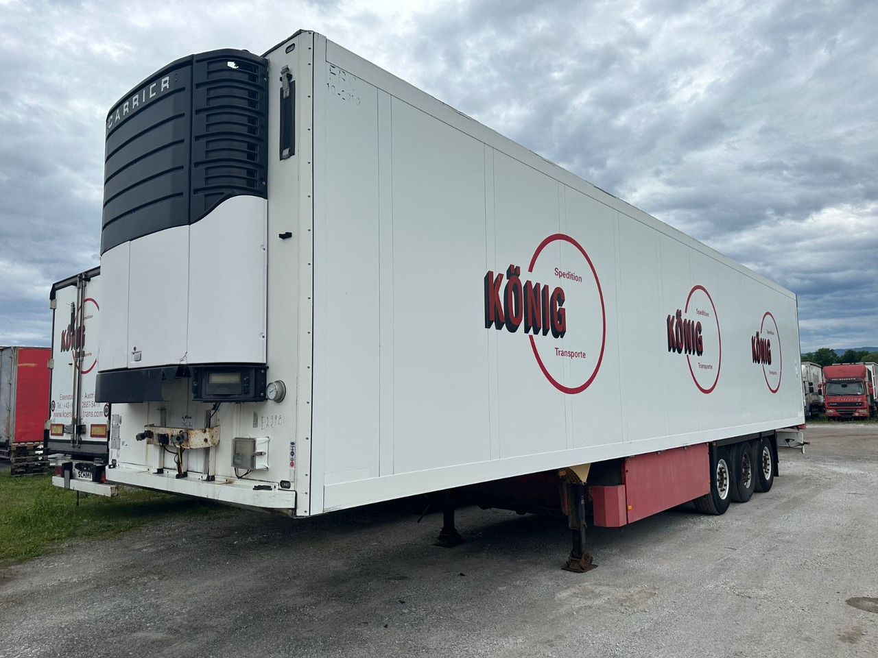 Schmitz Cargobull SKO24 Carrier Maxima 1300 SAF - 밀폐형 박스 세미 트레일러 : 사진 1 Schmitz Cargobull SKO24 Carrier Maxima 1300 SAF - 밀폐형 박스 세미 트레일러 : 사진 1