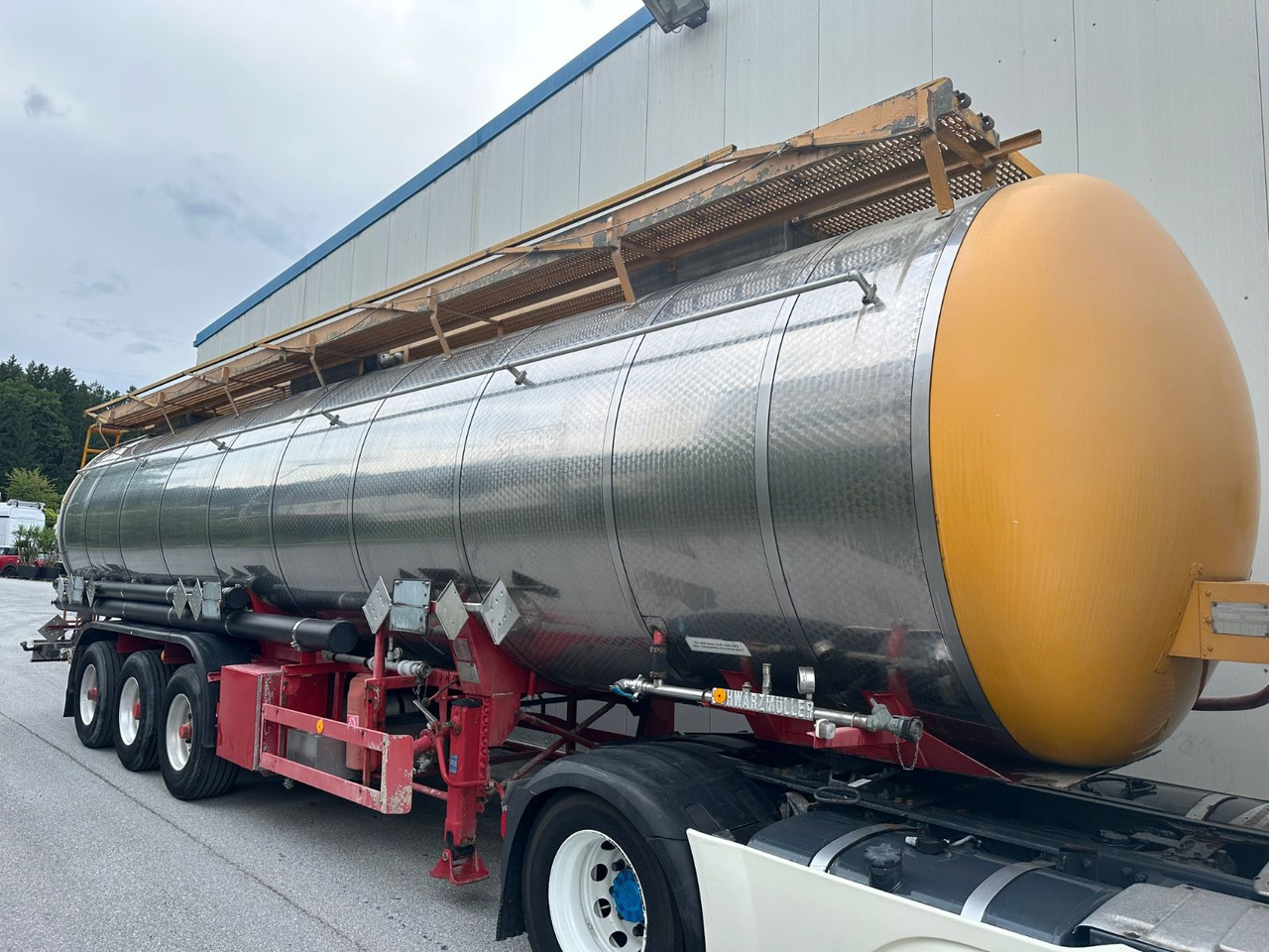 Schwarzmüller Chemi L4BH 42050L Lift BPW - 유조 세미 트레일러 : 사진 2 Schwarzmüller Chemi L4BH 42050L Lift BPW - 유조 세미 트레일러 : 사진 2