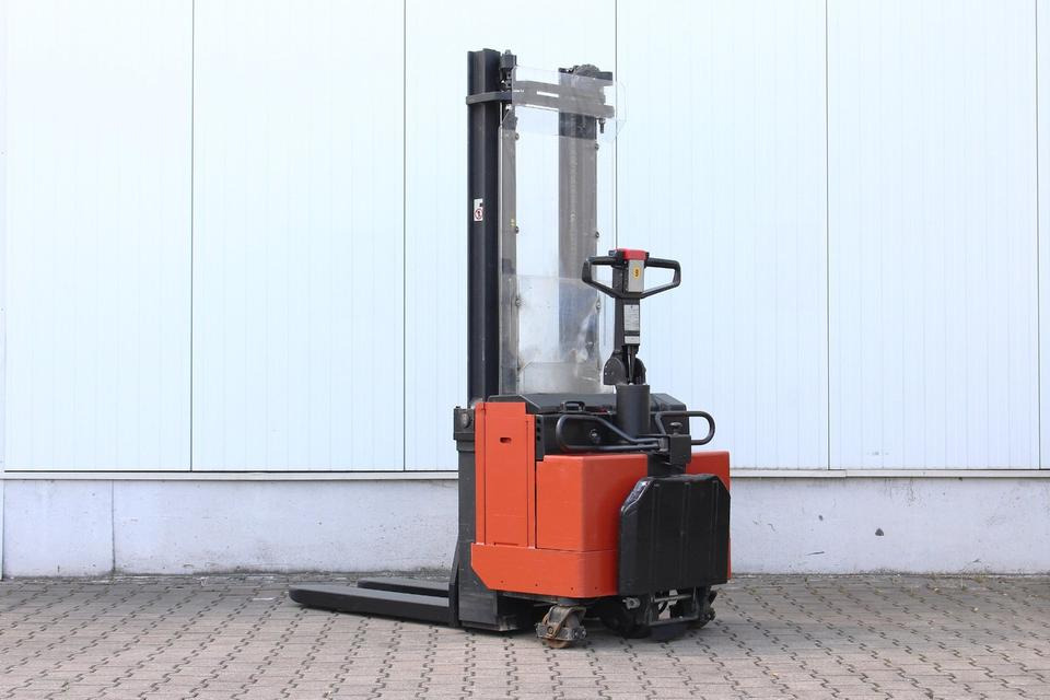 BT LSV1250 - 3400mm - 스태커 : 사진 1 BT LSV1250 - 3400mm - 스태커 : 사진 1