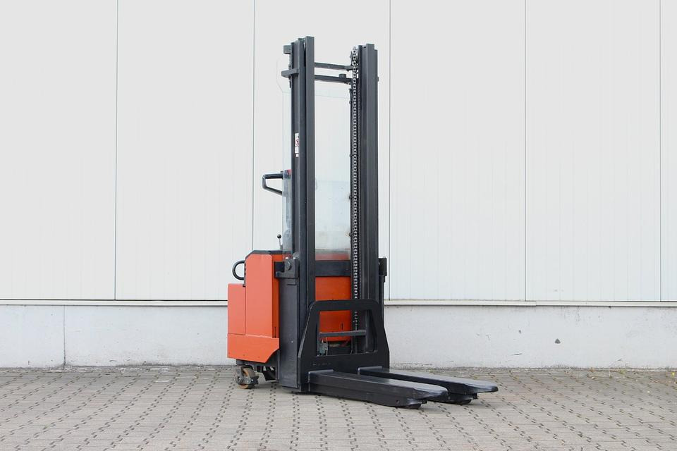 BT LSV1250 - 3400mm - 스태커 : 사진 4 BT LSV1250 - 3400mm - 스태커 : 사진 4